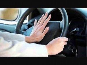 Car driving past beeping the horn sound effect