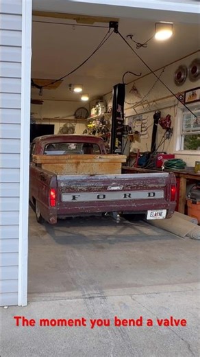 Valve spring retainer jumps out and bends a valve #ford #f100