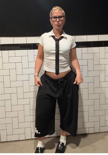 How’s everyone’s weekend treating them? #model #fashion #curvy #ootd #hair