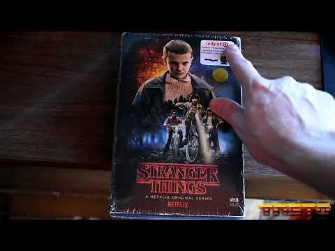 Stranger Things Season 1 Blu-ray Unboxing (VHS Style Packaging)