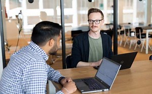20 Customer Success Interview Questions to Ask CSM Candidates
