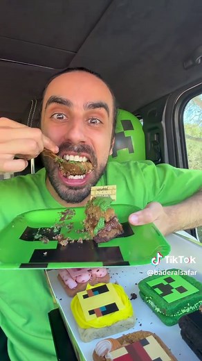 Crumbl x Minecraft Cookies Review: Taste Test & Mukbang