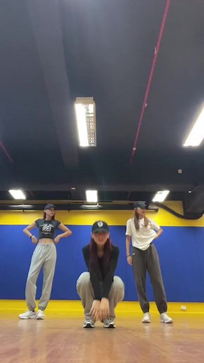 Fun and Entertaining Papi Line Dance Compilation