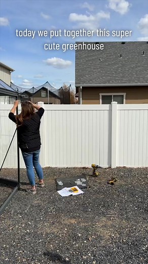 Setting Up a Super Cute Greenhouse for My Sister-in-Law!