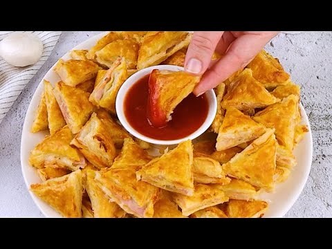 Puff pastry triangles: perfect for a simple and delicious snack!