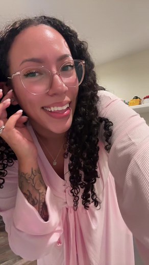 Learn the Trendy Dance Moves with Lunar Liv | Ass Clap Tutorial!