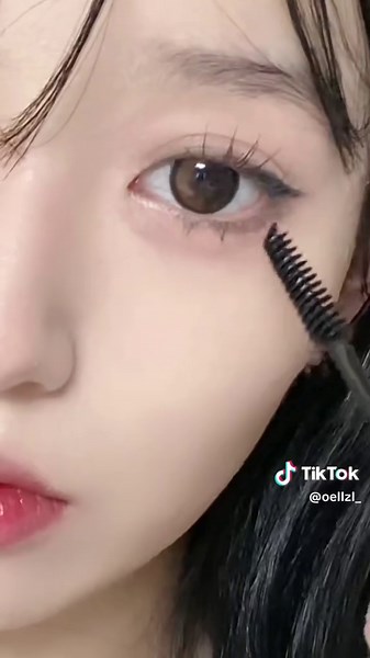 Cool Tone Black Cat Makeup Tutorial