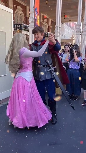 Aurora at Tokyo Disneyland: A Magical Encounter with Princess Aurora from Sleeping Beauty