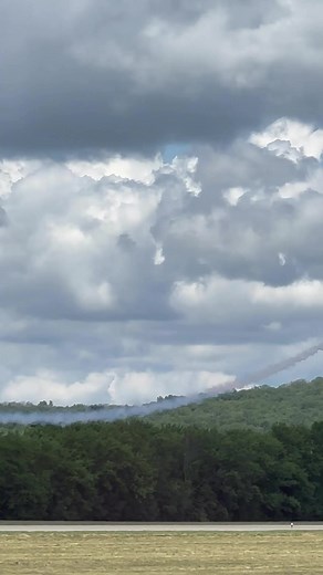 🤩A five-time winner of the US National Aerobatic Championship, Kirby Chambliss #redbull #newyorkairshow #newyork #airshow #airshowfan #Airshow2023 #airplane #aircraft #airplanelovers #loveairshow #flying #arrobatic #aviation #usaairshow | Air Show Fan