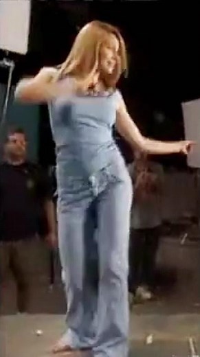 👤 Jessica Biel ❄️ L'Oreal Paris 💎 Open 🌼 - 📺 Dance In The Walk 🎶 (Get The Party Started) ⭐