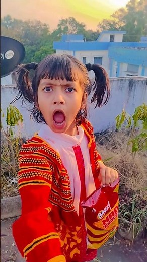 Mohar can't open the packet of chips # shorts # yshorts # shortsvideo # funny 🤣🤣 # trending # viral