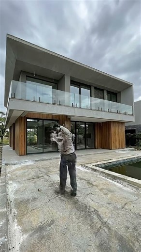 Ultra-Modern Patio Pool Setup That Looks Like a 5-Star Resor