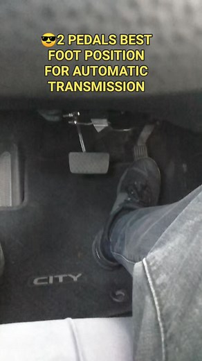 217K views · 4.6K reactions | FOR AUTOMATIC CARS FOOT POSITION STUDENT DRIVERS DRIVING LESSON NA MAY TIPS & TRICKS 邏 #followerseveryone #drivinglessons #drivingtips #studentpermit #studentdriver #R98drivingacademy | Xpres Driving-Bingle | Facebook