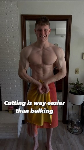 Clark Gallagher on Instagram: "Same day different video😎 - - - - - #bodybuilding #fitnessmotivation #fitness #gymmotivation"