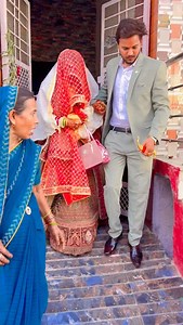 Naye Naveli Dulhan hai 🥰❤️ . . #newmarriedcouple #married #couple | Jadaun Films