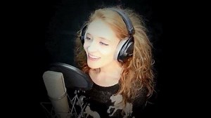Throwback to my cover of Slade! 🎅🏻❤️ It’s available to stream on Spotify, Apple Music and wherever you listen! | Janet Devlin