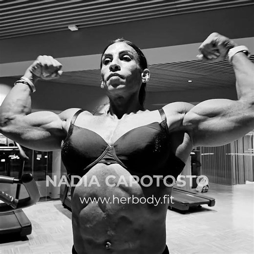 Nadia Capotosto in contest body shape