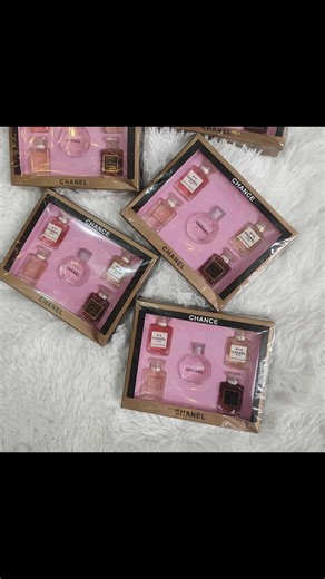 CHRISTMAS IS FAST APPROACHING 🎄 Are you looking for a gift for your loved ones? 🎁 💝 TRY OUR US TESTERS No hassle na sa pag-wrap 🙌 For orders pm me or visit my blue app AYA MIZUSAWA OTA DISCLAIMER: All trademarks, logos, and brand names mentioned or used in our products/services are the property of their respective owners. Any references to copyrighted material are for identification purposes only. We do not claim ownership or endorsement. #budgetfriendly #miniperfumes #parfum #budgetfriendly