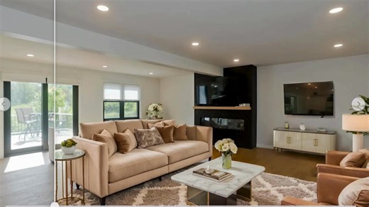 12 reactions |  Spotlight Your Home with Zillow Showcase Your home deserves more than just a listing — it deserves to shine! With Zillow Showcase, your property gets premium visibility, top-tier photos, and a spotlight in front of serious buyers.  #ZillowShowcase #BHHSRealtyPros #LuxuryRealEstate #HomeMarketing | Berkshire Hathaway HomeServices Realty Professionals | Facebook