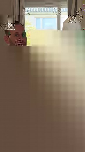 Are your shoulders rounding forward, causing pain and stiffness? 🤕 When your spine loses its natural curve and takes on a “C” shape, it can lead to rounded shoulders and a host of problems like shoulder pain, reduced mobility, and a limited range of motion. Try these 4 simple exercises designed to realign your shoulders while stretching and strengthening the upper back and shoulder muscles essential for maintaining proper posture, restoring mobility, and balancing out the shoulders from left to