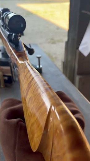 Its hard to get more Classic then a Winchester m70 Pre 64 300 H&H Magnum 😍 with a Leupold vx2