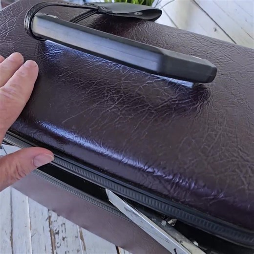 Vintage Maroon Samsonite Train Case - Hard Shell - Samsonite Luggage - Antique Luggage - Overnight Bag - Maroon Train Case - Etsy