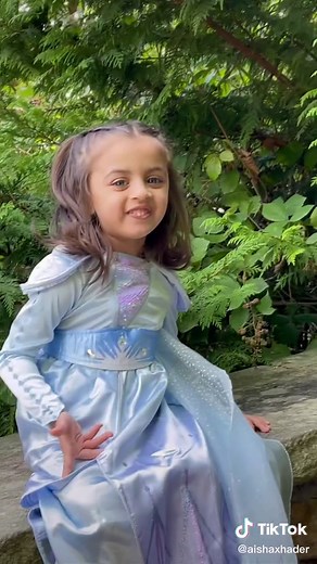 Our official intro will be out friday 7pm on all platforms - this is some behind the scenes ❤️ #family intro shot by @sweetchiliproduction