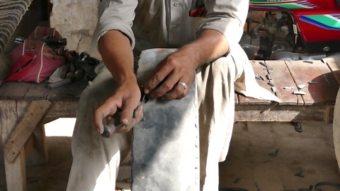 The Complete Process of Making a Metal Stove that Burns Sawdust