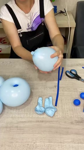 131K views · 15 comments | Balloon bear. How to make. Free tutorial on our YouTube channel. Link in bio #balloonsbouquet #balloonart #balloontwisting #fun #funny #top #tutorial #lifehacks #tips #balloon #balloonartist #balloonsculpture #balonmaster #georgia #balloongeorge #georgia | Genballoon | Facebook