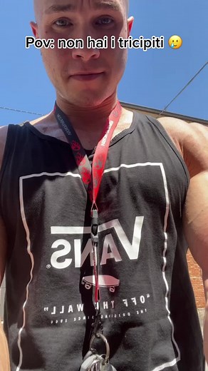 Muscular Arm Showcase: Flexing Techniques and Tips