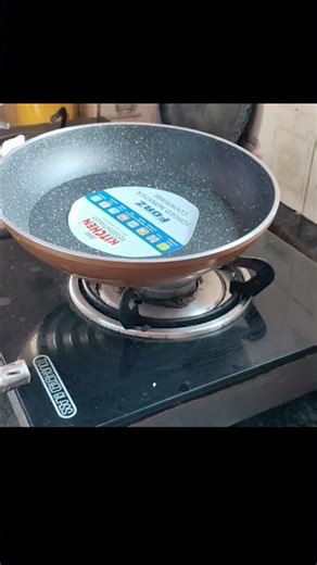 How to remove pan's sticker സ്റ്റിക്കർ ഇളക്കി മാറ്റാൻ ഇത്ര എളുപ്പമാണോ 😱🥰💯✅