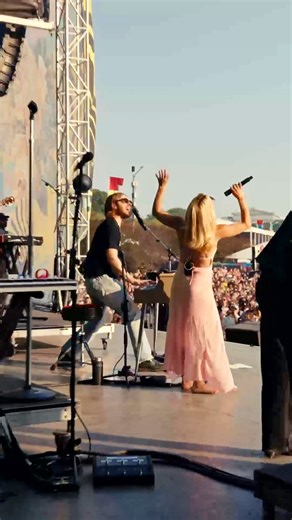 8.9K views · 32 reactions | Can't get enough of Finneas & Ashe (The Favors) at ACL Fest?  Tickets are still available to see their ACL Fest Nights show on Saturday, October 4! bit.ly/46cMrUU | Austin City Limits Music Festival (ACL) | Facebook