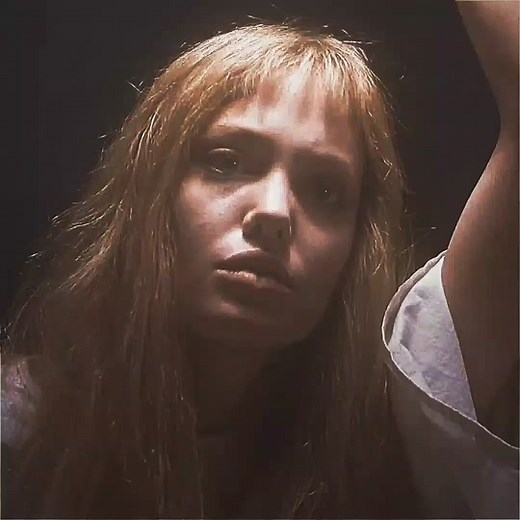 | lisa rowe - déjà vu, pitty #lisarowe #lisarowedit #lisarowegirlinterrupted #girlinterrupted #girlinterruptededit #edits #edit #fy #foryou #fyp #virall #susanna #lisaandsusanna #angelinajolie #pitty #angelinajolieedit #winonaryder #winonaryderedit #garotainterrompida