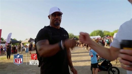 USAA TV Spot, 'Salute to Service Moment: Brian Dawkins'