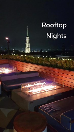 Rooftop Nights at Peregrin. . Atop the Perry Lane Hotel, you will find a place that gifts you the best view of the Savannah skyline. . #rooftopbars #rooftopbar #rooftopbarsavannah #savannahbar #bestrooftopbar #50bestbars #savannah #savannahga #savannahgeorgia #exploregeorgia #visitsavannah #peregrinsavannah #perrylanehotel #bestviews #skylineview #picturesque #beautifulcityview #traveldestination #luxuryhotel