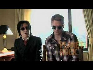 Josh Homme Attacks Maynard Of Tool