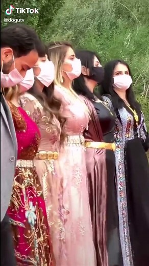 Heyrane Wi Heyrane 🤩 #benıoneçıkart #kürtçemüzik #kars #van #ağrı #muş #hakkari #şırnak #kurdi #kürtçe #govend #düğün