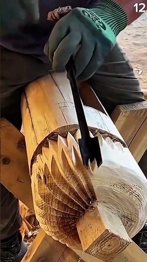 How to carve wood using a chisel with high precision