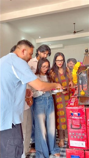 Finally apni shop ki opening ho chuki h🥰🥹#chikayadav #familyvlog