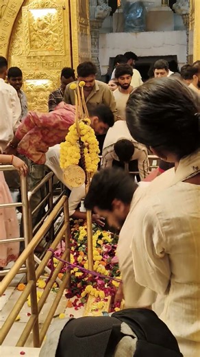 babulnath Mandir #song #music viral shots Babu nath Mandir Aarti #bapshindumandir #mahaaarti