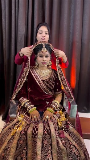 Kajal Makeover on Instagram: "@kajal_makeoverup81 signature bridal makeup"