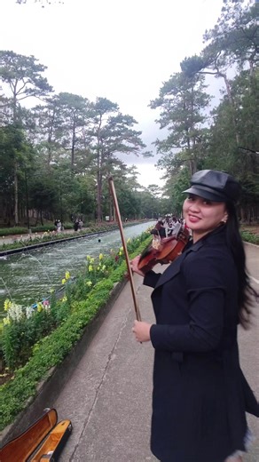 Leaning on the everlasting arms Tayo ay nasa ..... ngayon 😆 #toGodbealltheglory💙🙏😇 #BAPTIST #violinist #hynmnal