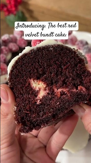 CHRISTMAS RED VELVET bundt cake