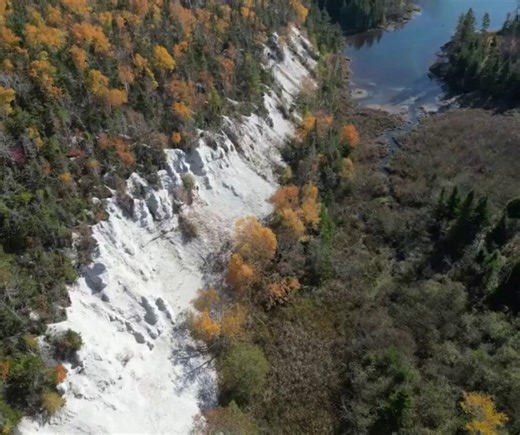 What is karst, you ask? You’ve come to the right place! When water flows across soft “plaister” (gypsum bedrock), it slowly dissolves the rock in its path. Over time, this relentless erosion leaves behind fascinating above and underground terrains of: 🌿 Brilliant white cliffs and outcrops 🕳️ Vast funnel-shaped sinkholes and narrow ridges (like a giant egg carton) 🌊 Deep fissures, hidden caves, caverns, and underground streams While most karst around the world is formed from limestone, here in