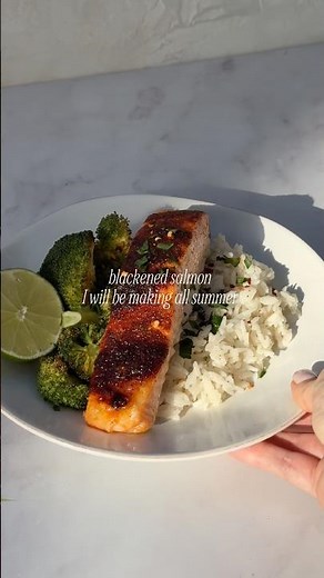 Crispy blackened salmon 🌶️ recipe on my site