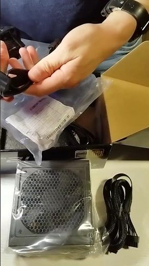 Unboxing The Seasonic G12 GC-Series achieves 80 PLUS® Gold ATX