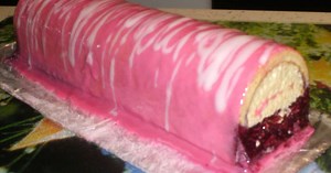 Bûche chocolat blanc et fruits rouges