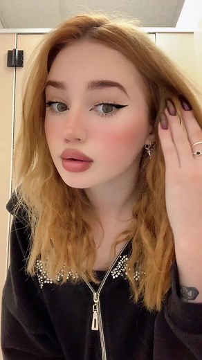 Adell (@addtheadellll)’s videos with оригинальный звук - нема маслена вже