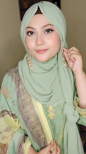 99K views · 1.3K reactions | Hijab Tutorial With Earrings✨️ #hijabstyle #hijabfashion #hijab #hijabtutorial #hijabinspiration #hijabi #reel #reelsfb #reelsvideo | Makeup By Tahsin | Facebook