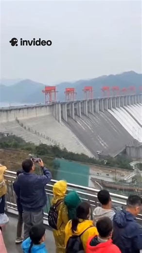 Ayoub kabbach on Instagram: "🚨 Breaking News: The Three Gorges Dam in China collapses, causing unimaginable destruction. 😱💔 #China #disaster #ThreeGorges #fyp #worldnews #invideo"